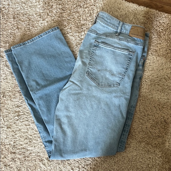 American Eagle Outfitters Airflex+ Jeans - Picture 4 of 4